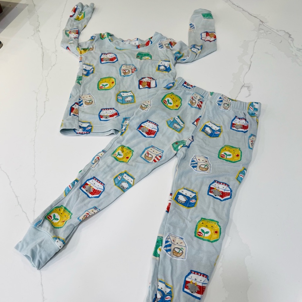 Angel Dear 3T VGUC milk pajamas